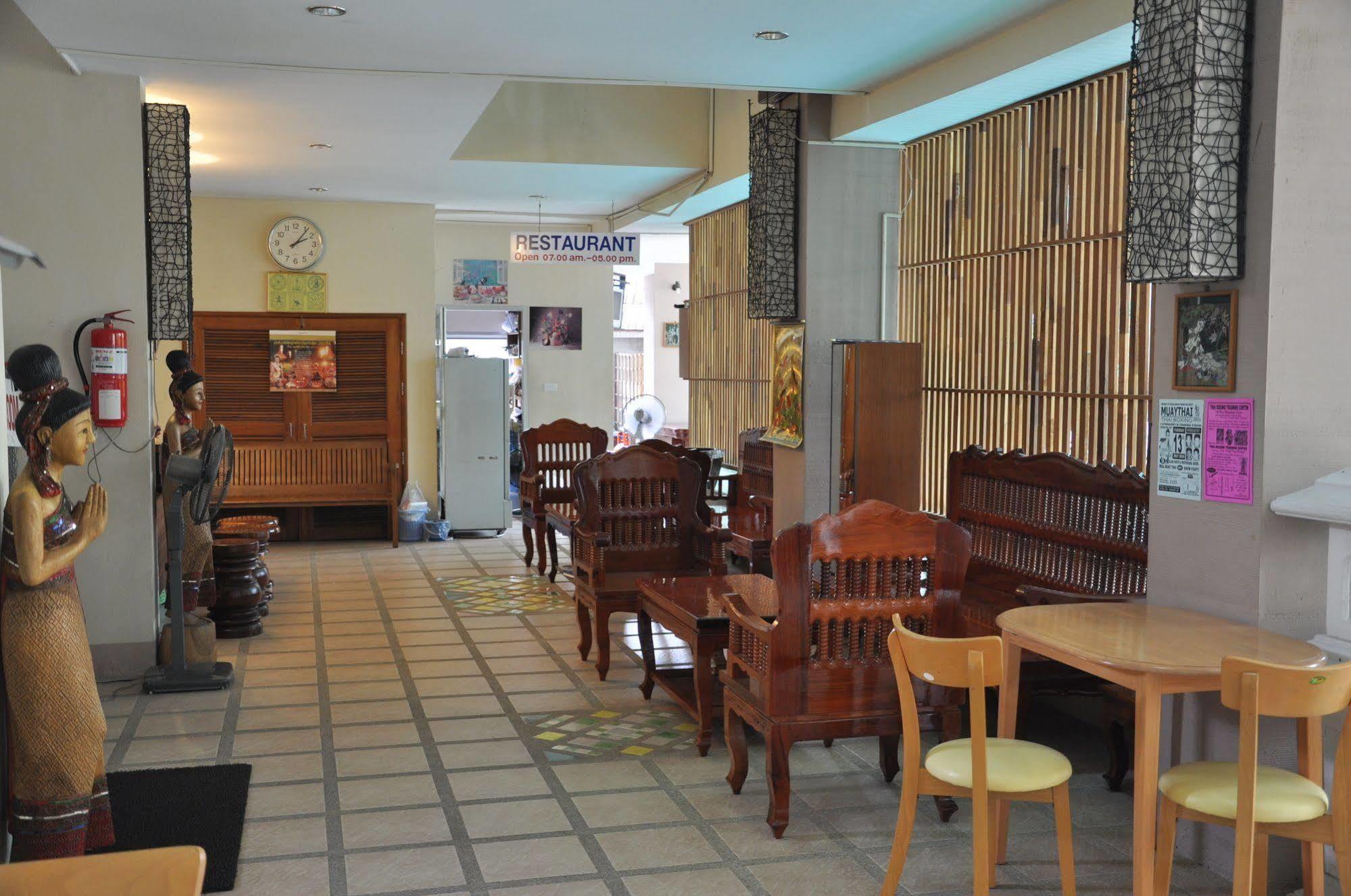 Thaphae Garden Guesthouse Chiang Mai Exterior foto